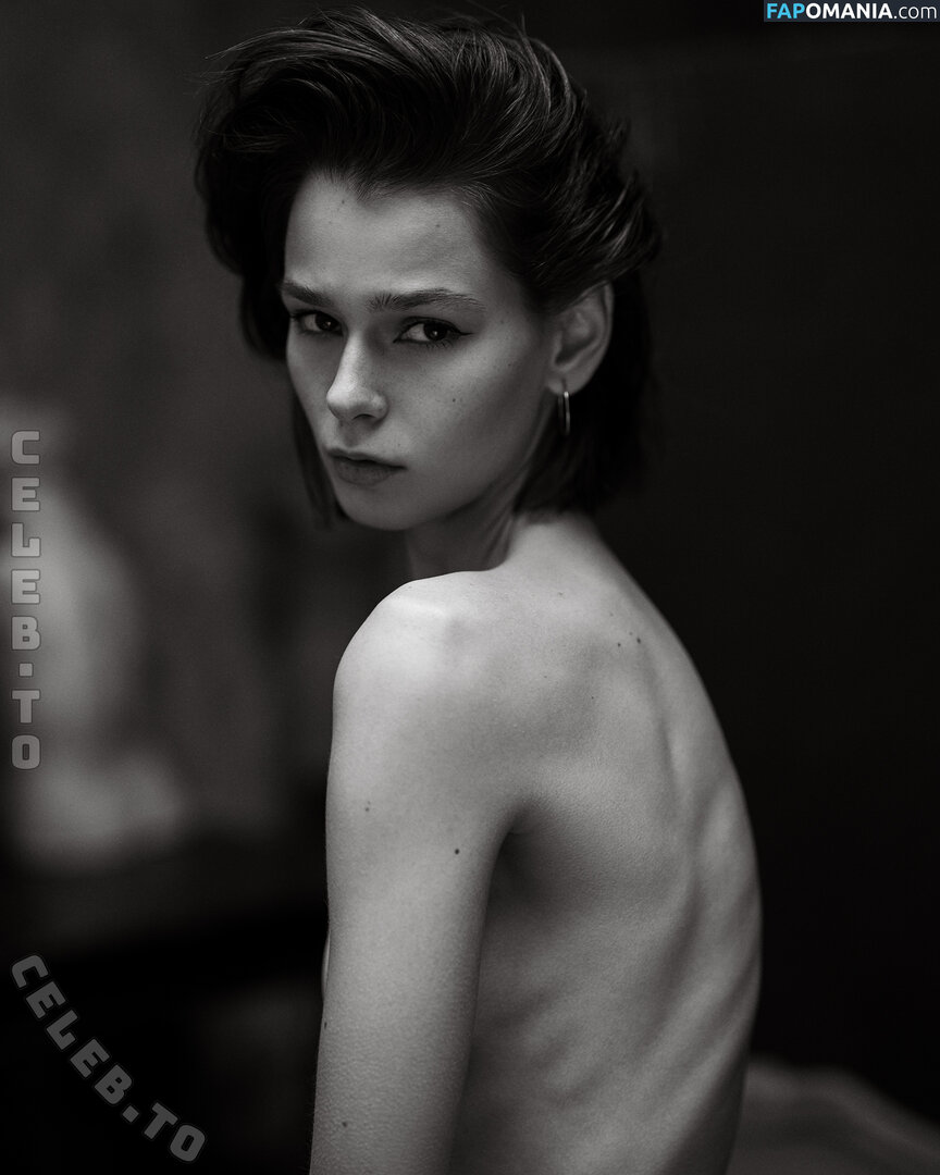 AmberQ / Irina Telicheva / Tasha / https: / irina_tlch Nago OnlyFans  Przeciekłe zdjęcie #285