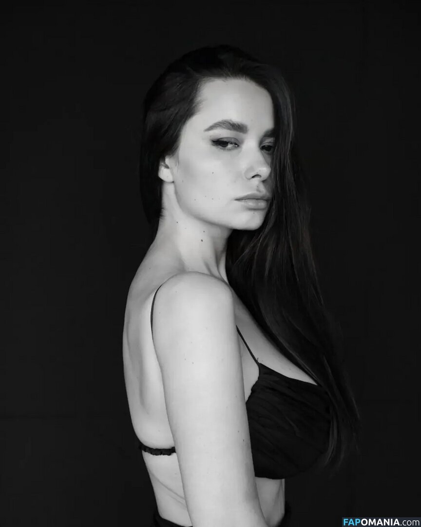Irina Verina / irinassolo Nago OnlyFans  Przeciekłe zdjęcie #3