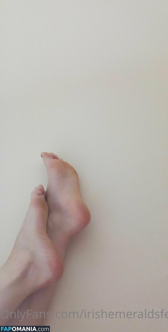 irishemeraldsfeet / therealdesertgypsy Nago OnlyFans  Przeciekłe zdjęcie #3