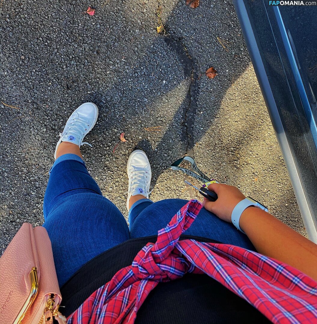 ibmruth / isa.belle.___ Nago OnlyFans  Przeciekłe zdjęcie #6
