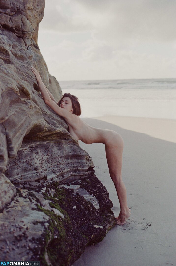 Isa Reda Nago OnlyFans  Przeciekłe zdjęcie #23