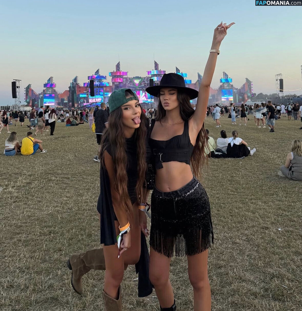 Carla_anghel_ / Isabel_anghel Nago OnlyFans  Przeciekłe zdjęcie #20