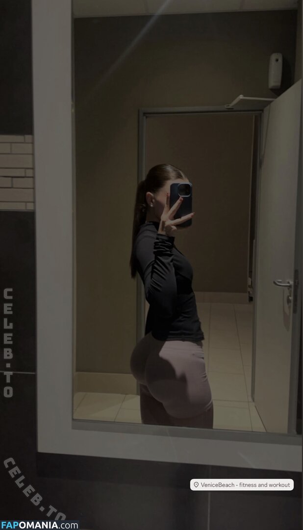 Isabelle / isabelle_999xx / isi_2604 Nago OnlyFans  Przeciekłe zdjęcie #1