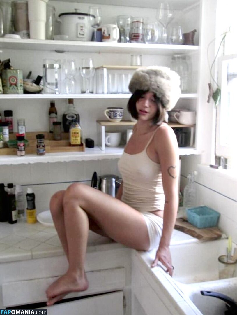 Isabellebellak Nago OnlyFans  Przeciekłe zdjęcie #1