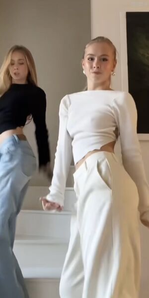 Iza and Elle