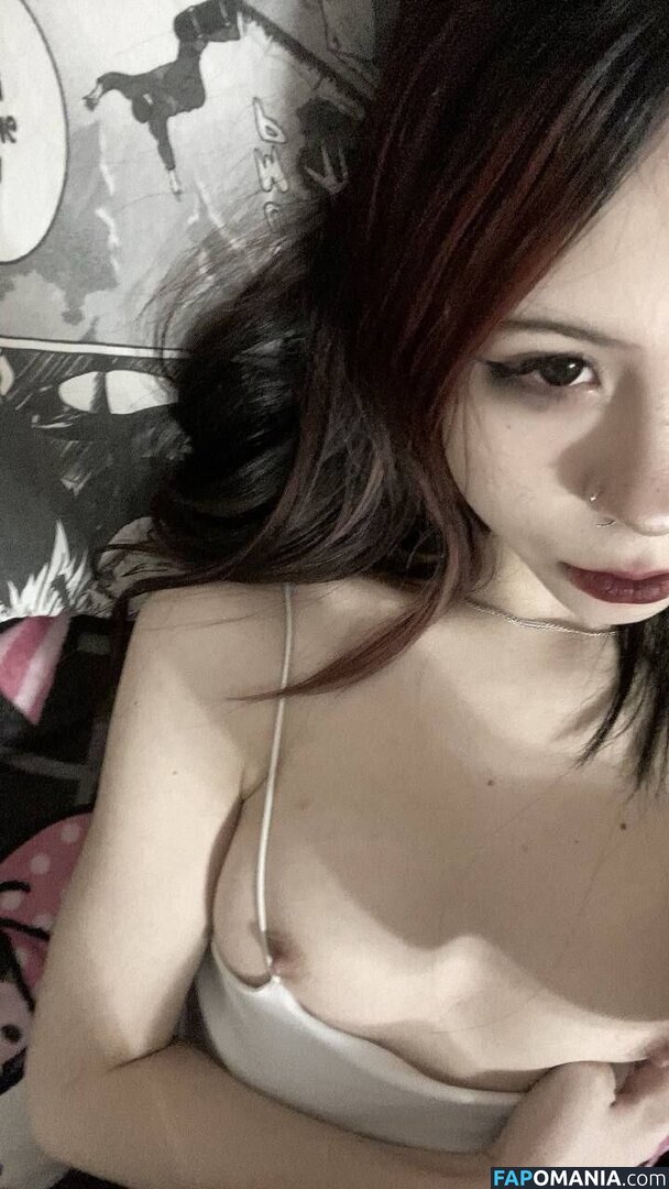 Izolyator Natsuki Nago OnlyFans  Przeciekłe zdjęcie #6