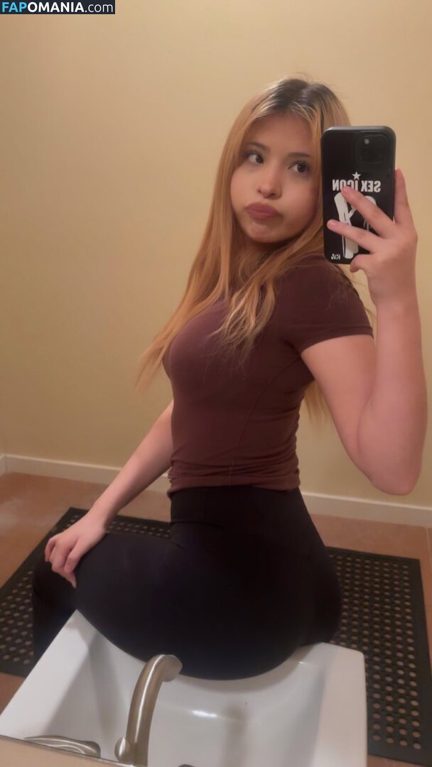 Izzy Rivas / imlizarey / izz1.r Nago OnlyFans  Przeciekłe zdjęcie #6