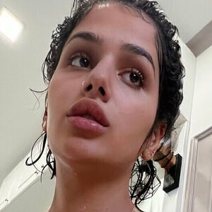 J Julia Tica