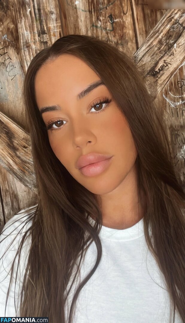 Jessica Alessandra / alessandras.jessica / jessicaalessandra Nago OnlyFans  Przeciekłe zdjęcie #32