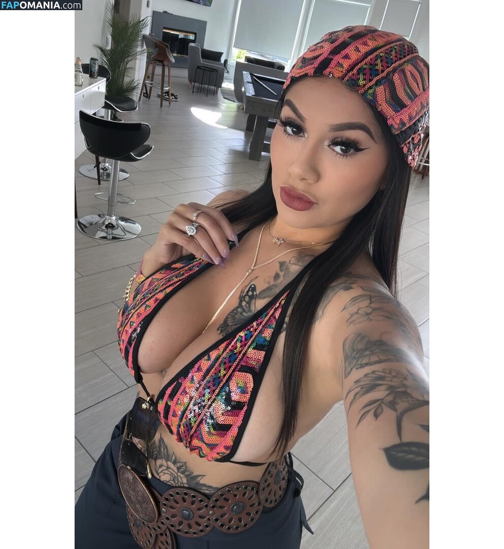 Jessica Elliott / Jessica Estrada / https: / jesslilyelliott / pinky_von_tease / pinkyvont Nago OnlyFans  Przeciekłe zdjęcie #1