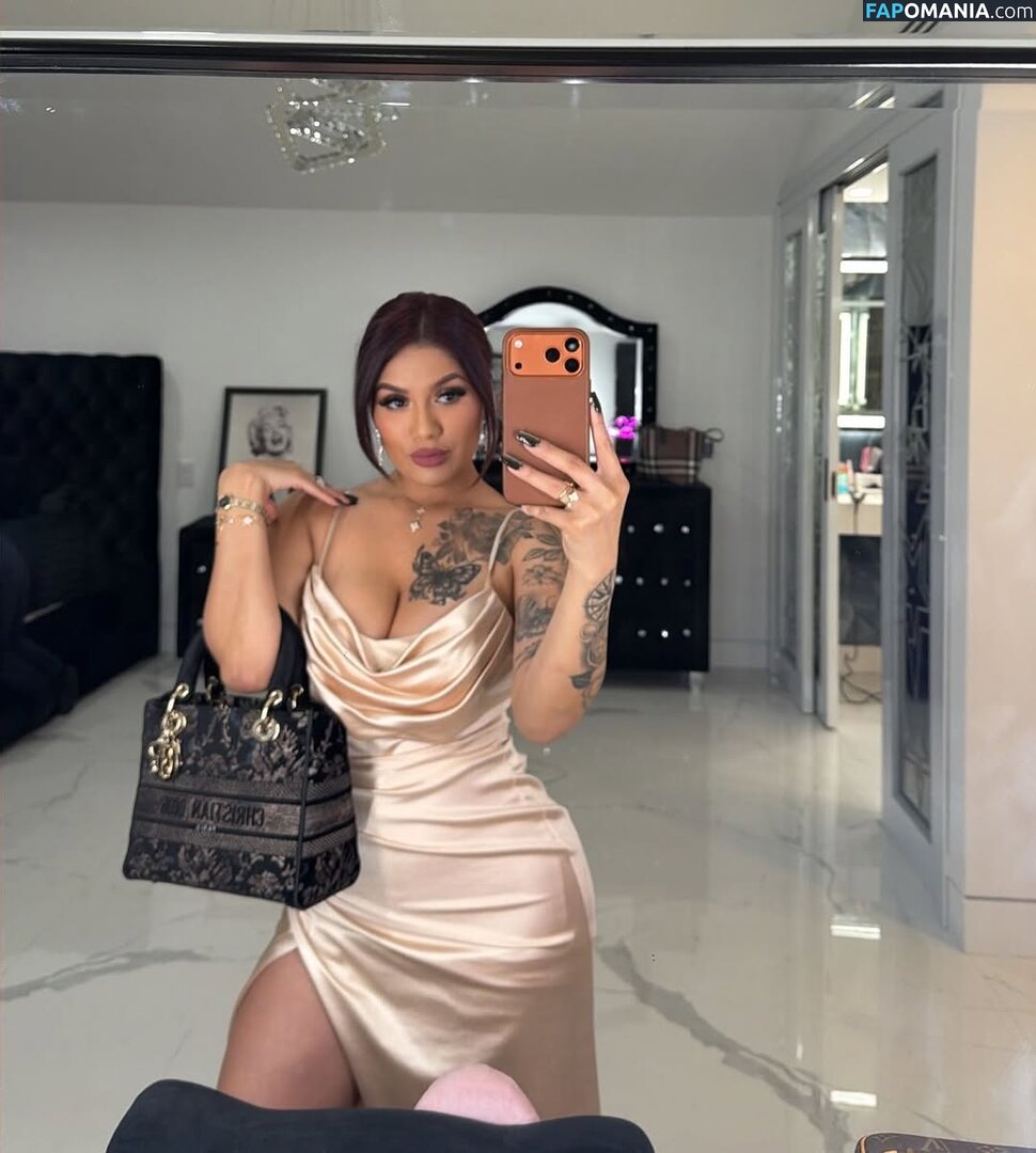 Jessica Elliott / Jessica Estrada / https: / jesslilyelliott / pinky_von_tease / pinkyvont Nago OnlyFans  Przeciekłe zdjęcie #12