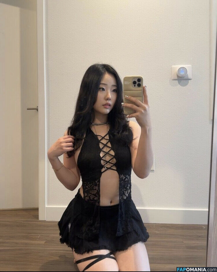 AGirlAndAGame / Jessica / h.yojeong / jessicahkim / jessicanigri Nago OnlyFans  Przeciekłe zdjęcie #214