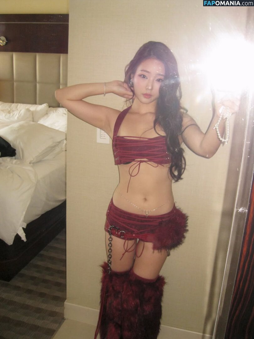 AGirlAndAGame / Jessica / jessicahkim / jessicanigri / kaburbank Nago OnlyFans  Przeciekłe zdjęcie #955