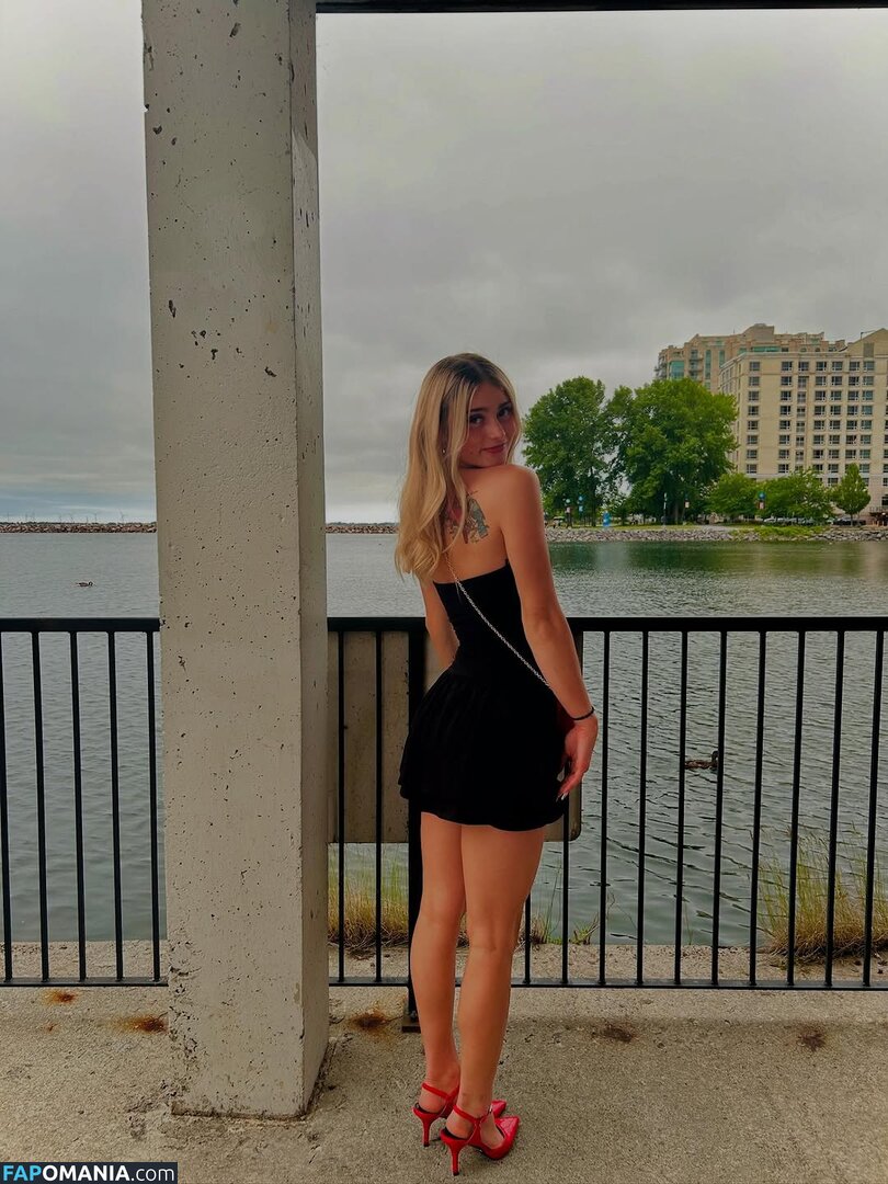 https: / jessicalovelyy / jessicalovelyy_ / jessiclovelyy Nago OnlyFans  Przeciekłe zdjęcie #7