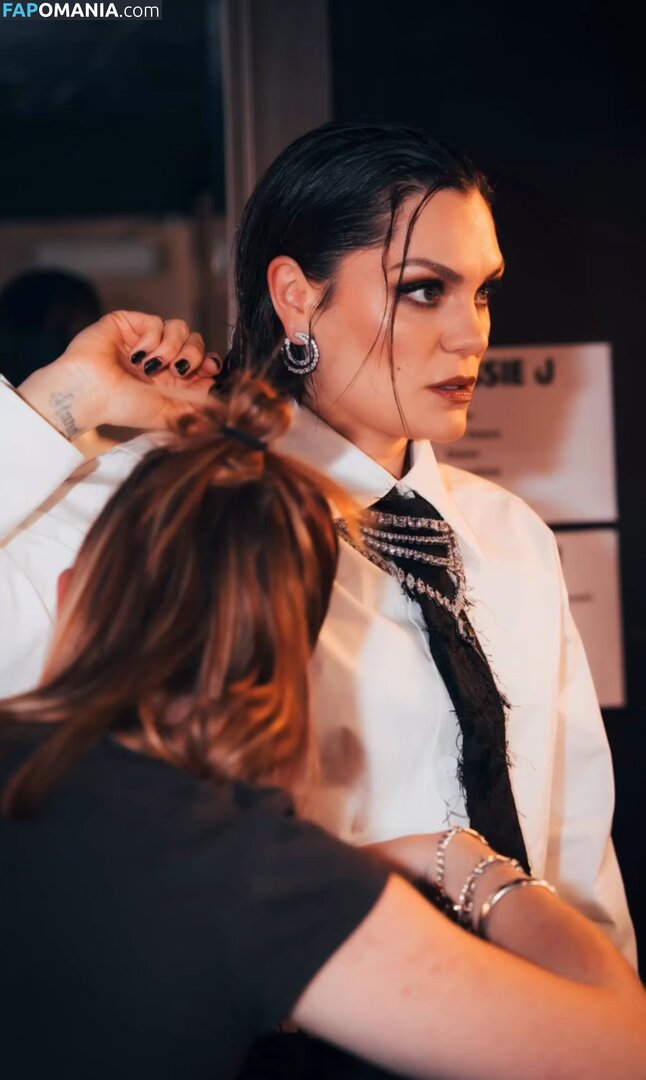 Jessie J / https: / jessie-j / jessiej Nago OnlyFans  Przeciekłe zdjęcie #187