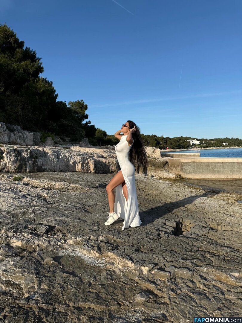 Jovana Djordjevic / callmelolita Nago OnlyFans  Przeciekłe zdjęcie #8