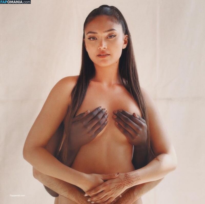 Joy Crookes / https: / joycrookes Nago OnlyFans  Przeciekłe zdjęcie #34