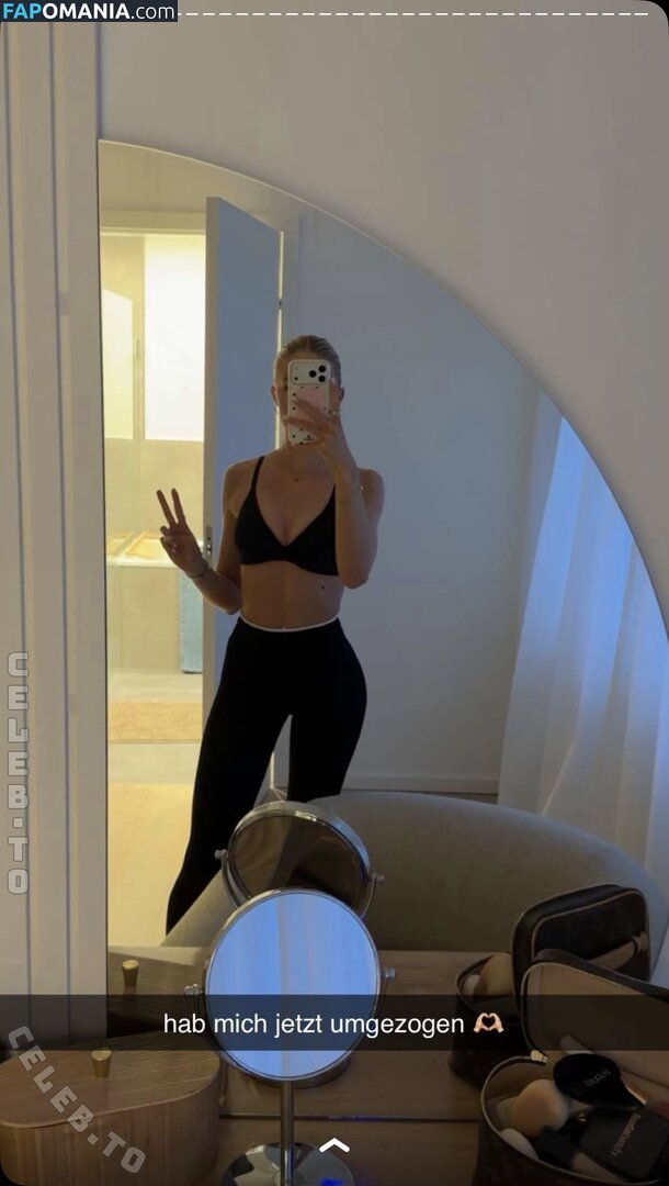 Julia Eumel / julia.eumell Nago OnlyFans  Przeciekłe zdjęcie #2