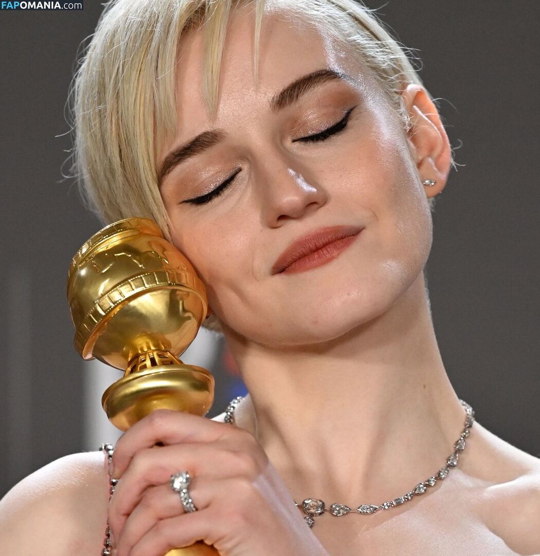 Julia Garner / juliagarnerofficial / ztyg_29 Nago OnlyFans  Przeciekłe zdjęcie #11