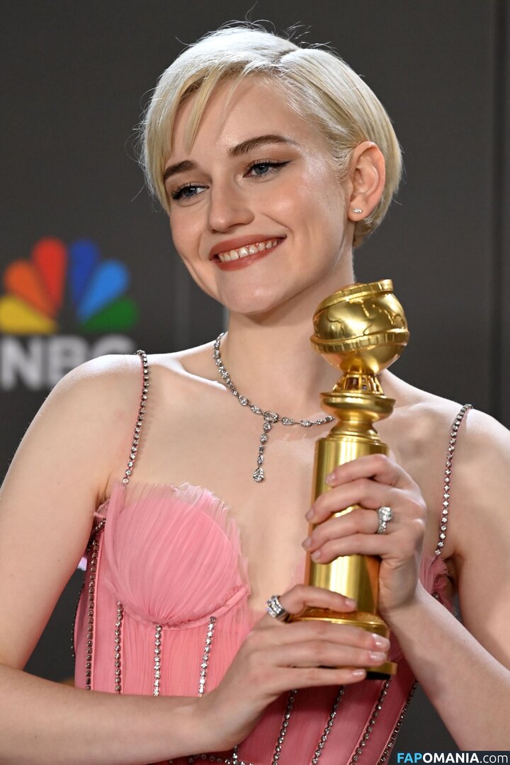 Julia Garner / juliagarnerofficial / ztyg_29 Nago OnlyFans  Przeciekłe zdjęcie #13