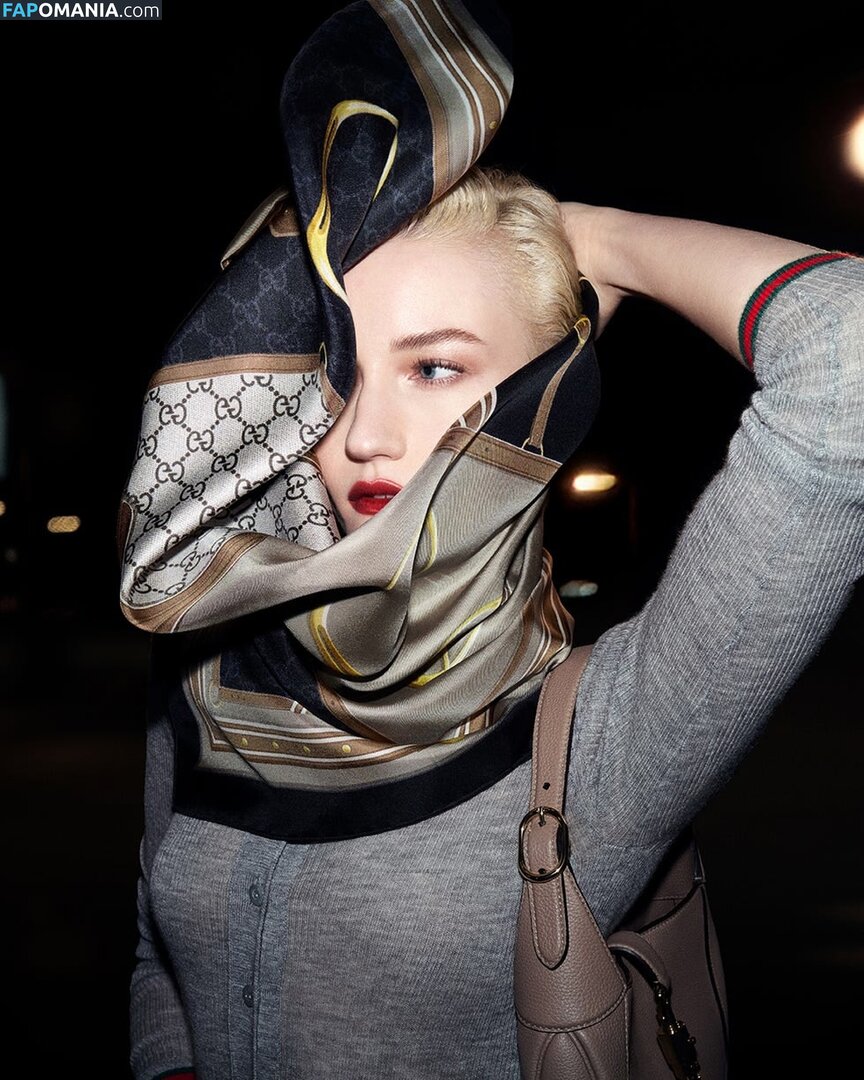 Julia Garner / juliagarnerofficial / ztyg_29 Nago OnlyFans  Przeciekłe zdjęcie #16