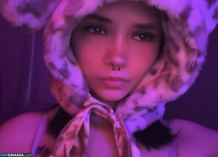 Julia Graham / https: / teasingmoon / teasingmoon... / temptedevil / temptedevil... Nago OnlyFans  Przeciekłe zdjęcie #2