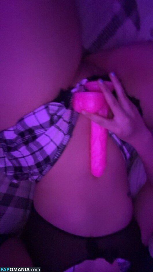 Julia Graham / https: / teasingmoon / teasingmoon... / temptedevil / temptedevil... Nago OnlyFans  Przeciekłe zdjęcie #3