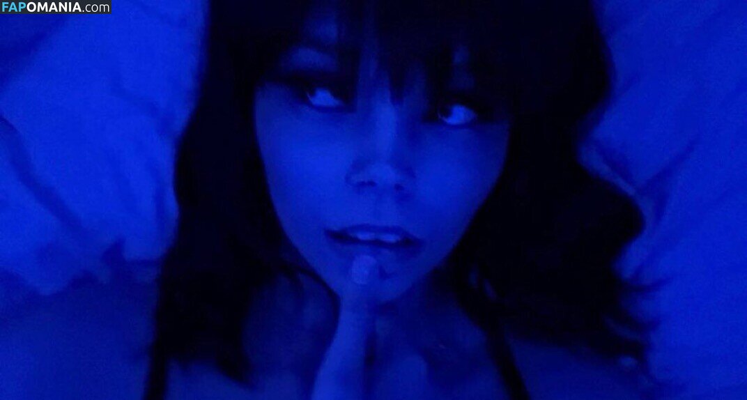 Julia Graham / https: / teasingmoon / teasingmoon... / temptedevil / temptedevil... Nago OnlyFans  Przeciekłe zdjęcie #12