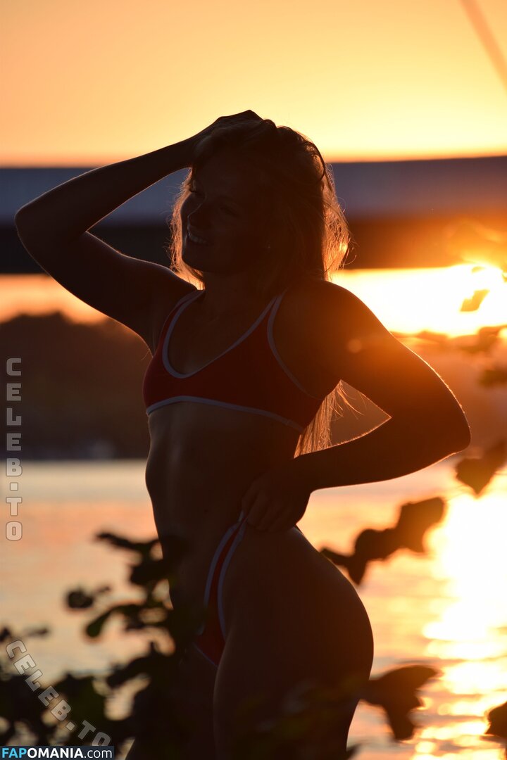 Julia Haas / julia__haas Nago OnlyFans  Przeciekłe zdjęcie #1