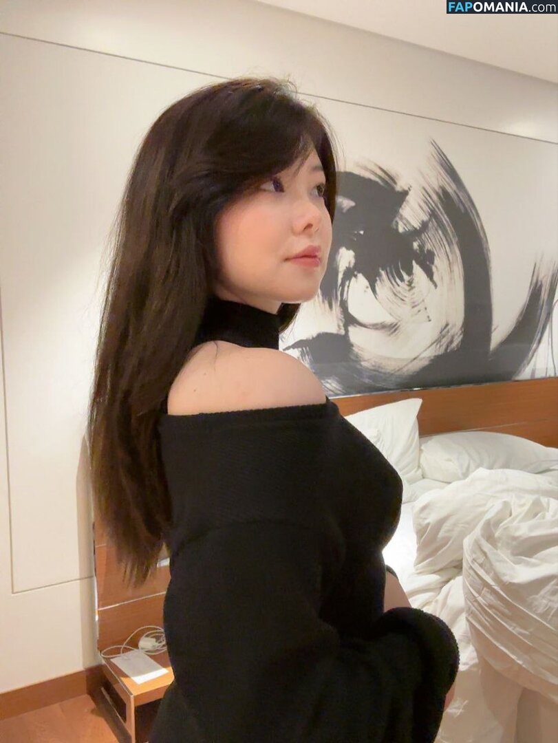 Júlia Nakamura / Mayumi / jumayumin1 Nago OnlyFans  Przeciekłe zdjęcie #1