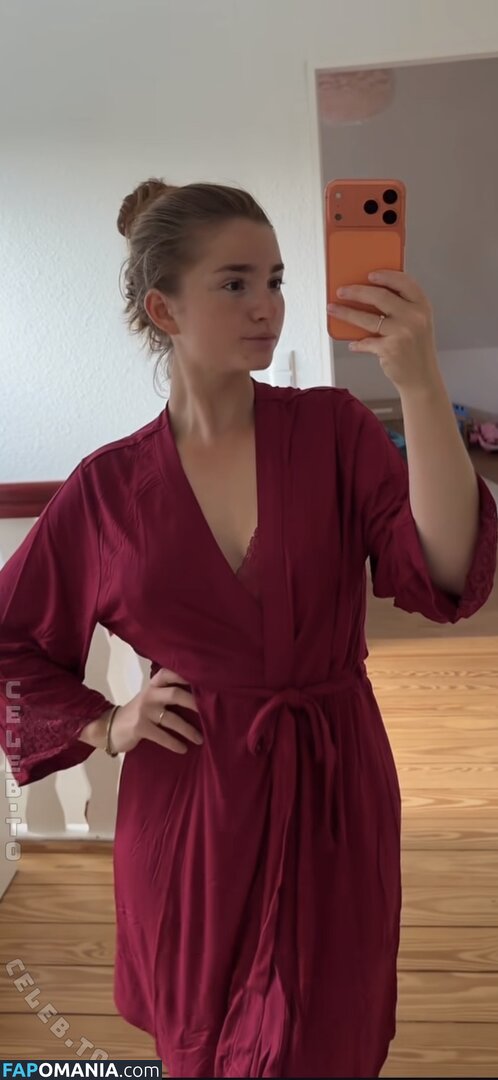 Julia Schulze / Julita_fit / julia.thiele_family Nago OnlyFans  Przeciekłe zdjęcie #8