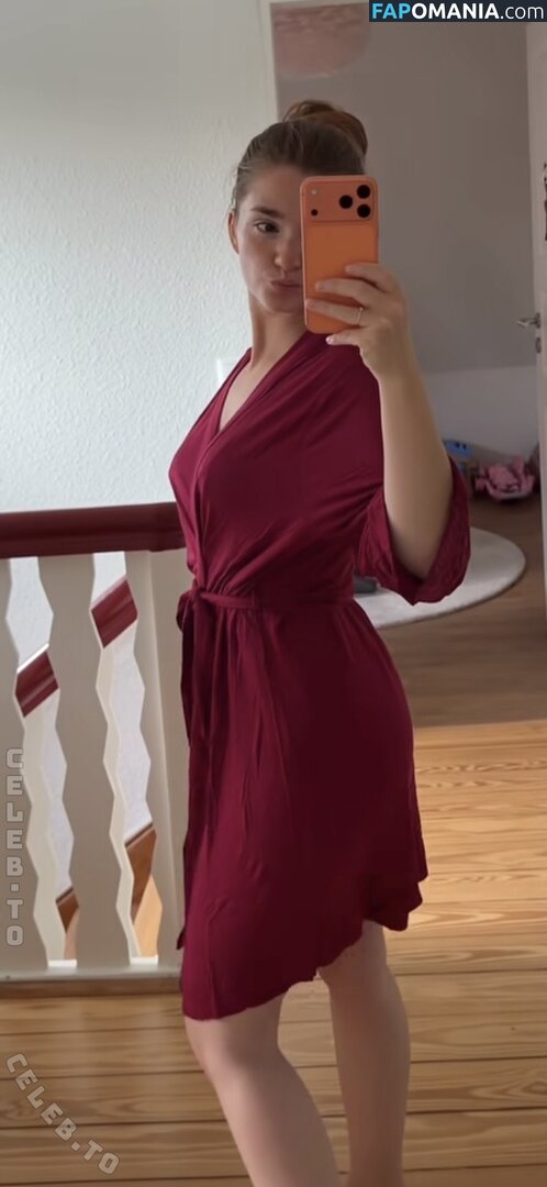 Julia Schulze / Julita_fit / julia.thiele_family Nago OnlyFans  Przeciekłe zdjęcie #9