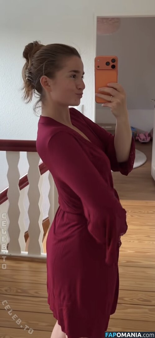 Julia Schulze / Julita_fit / julia.thiele_family Nago OnlyFans  Przeciekłe zdjęcie #10