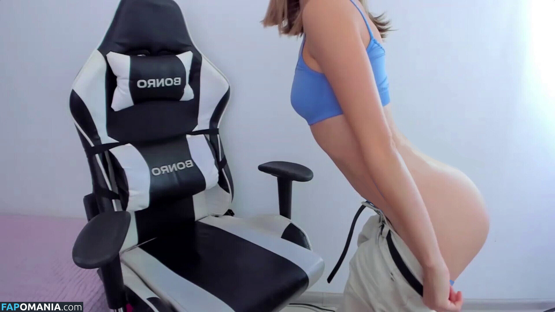 janicecarons / julia_dreams.co / juliadreamsi / juliawoodis / lisamerrins Nago OnlyFans  Przeciekłe zdjęcie #1