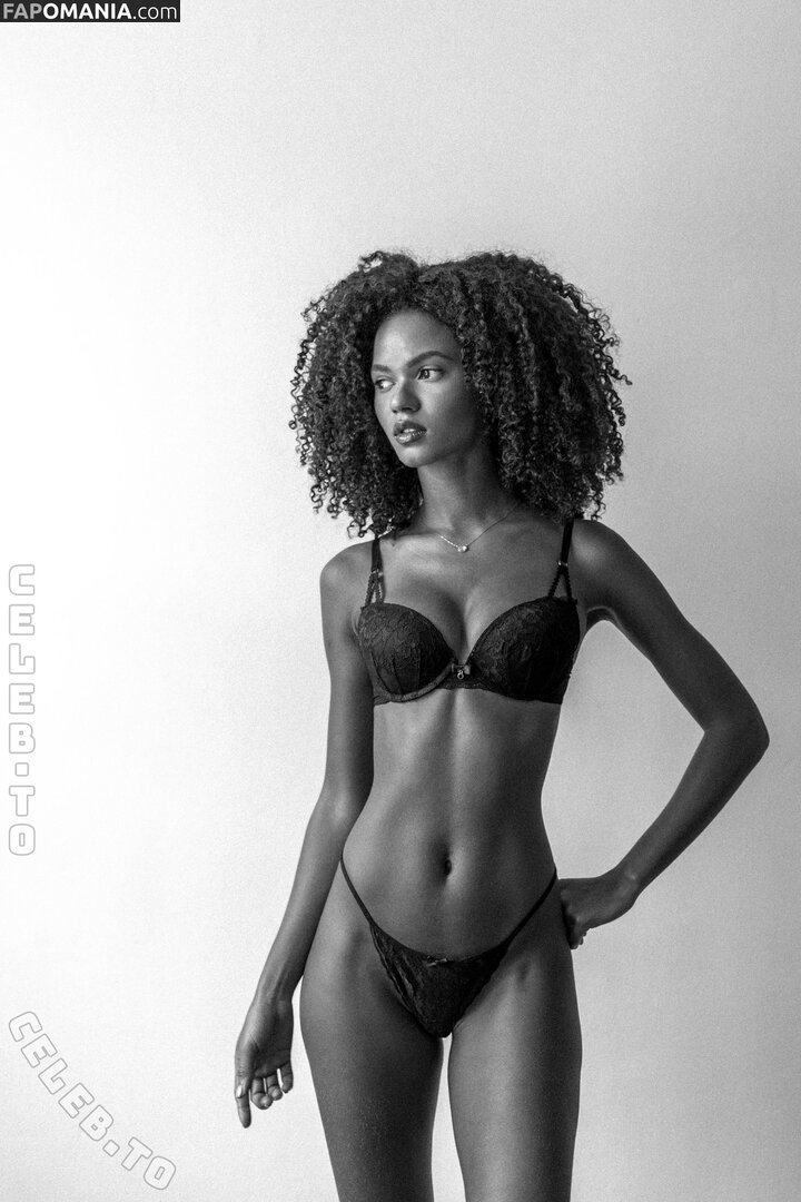 Juliana Nalu / https: / juliananalu / naluando / nalujuliana Nago OnlyFans  Przeciekłe zdjęcie #314