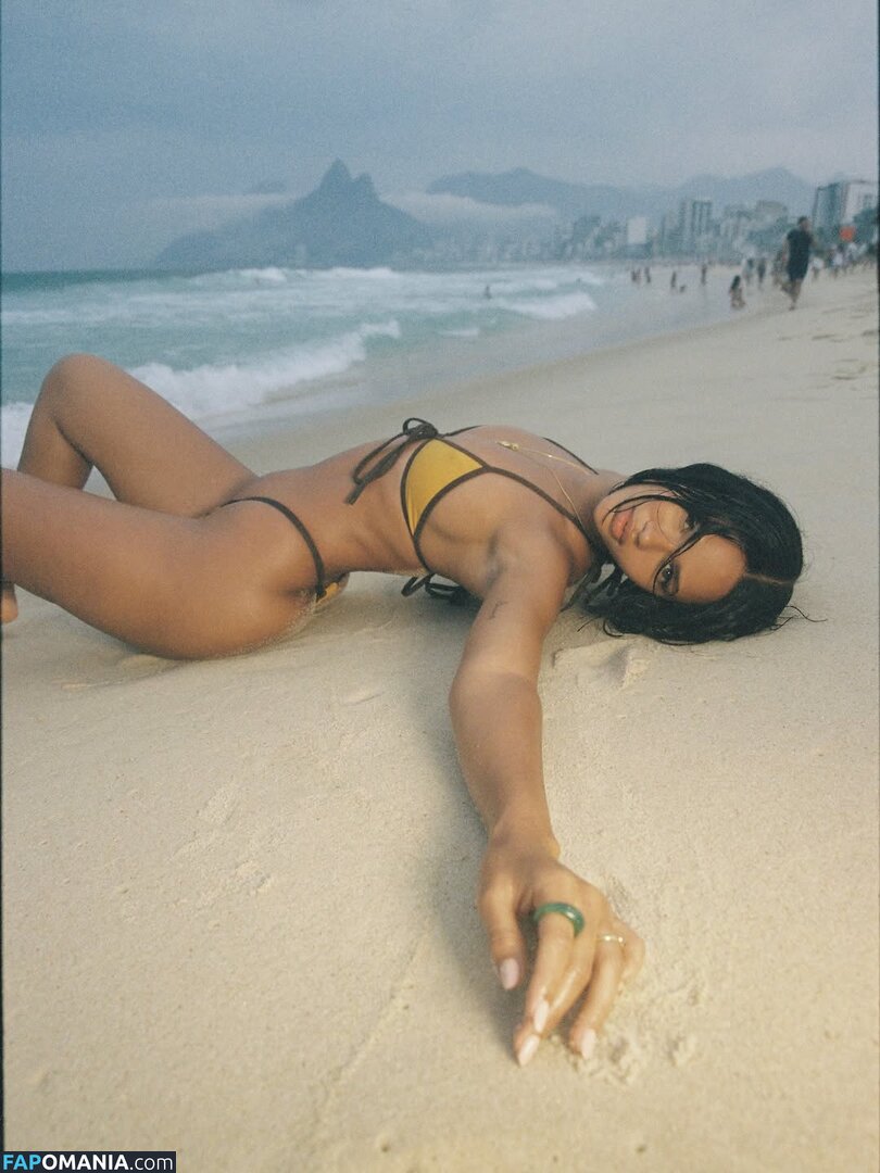 Juliana Nalu / https: / juliananalu / naluando / nalujuliana Nago OnlyFans  Przeciekłe zdjęcie #330