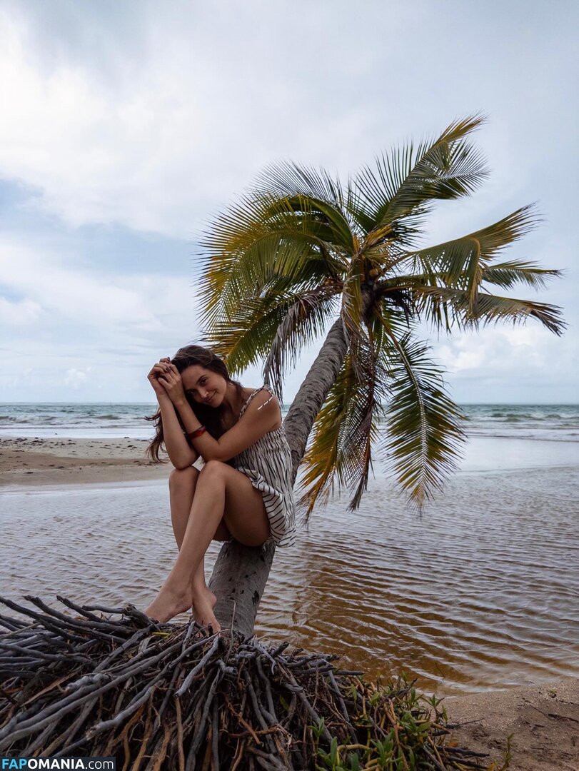 Juliana Paiva / juulianapaiva Nago OnlyFans  Przeciekłe zdjęcie #6