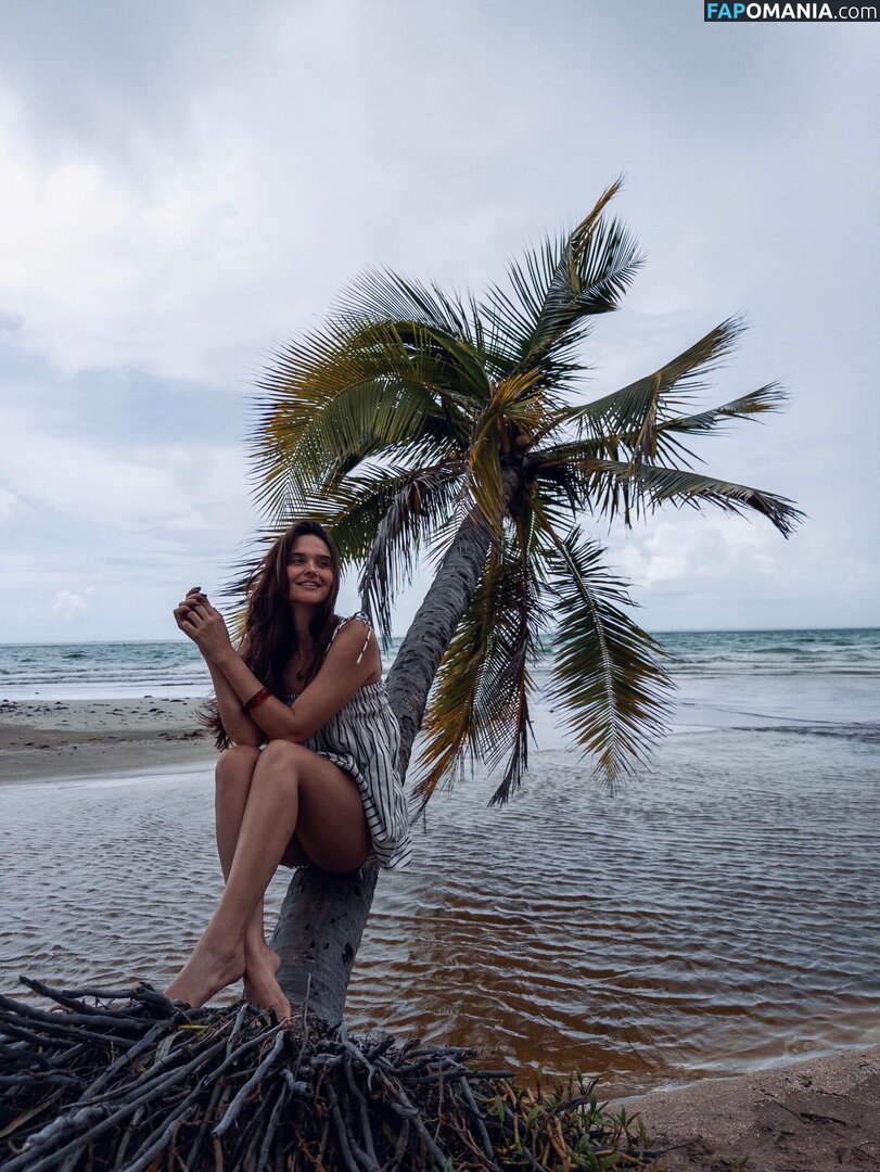 Juliana Paiva / juulianapaiva Nago OnlyFans  Przeciekłe zdjęcie #7