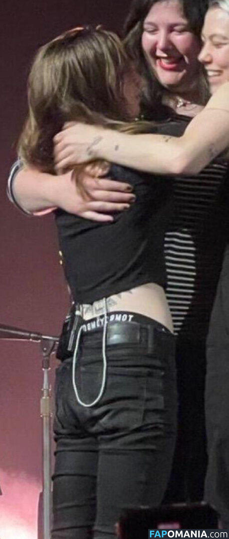 Julien Baker / julienrbaker Nago OnlyFans  Przeciekłe zdjęcie #4