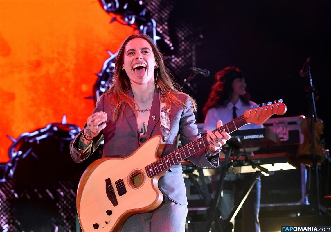 Julien Baker / julienrbaker Nago OnlyFans  Przeciekłe zdjęcie #14