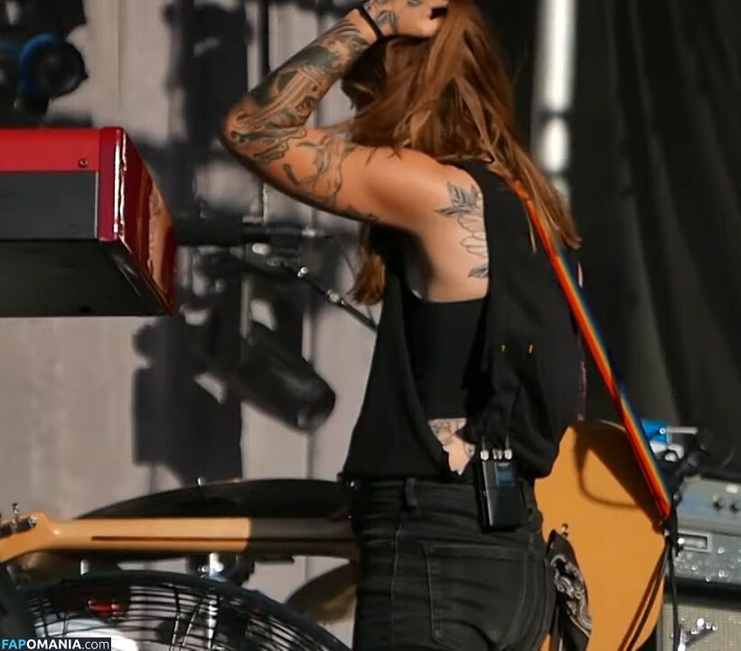 Julien Baker / julienrbaker Nago OnlyFans  Przeciekłe zdjęcie #17