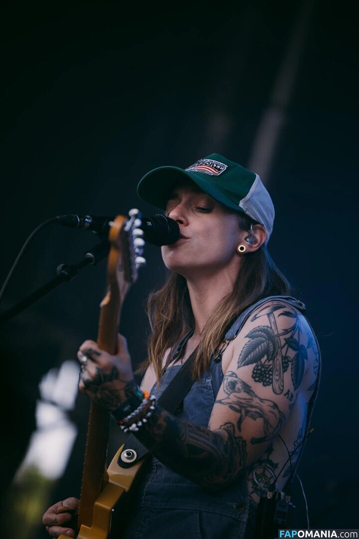 Julien Baker / julienrbaker Nago OnlyFans  Przeciekłe zdjęcie #25