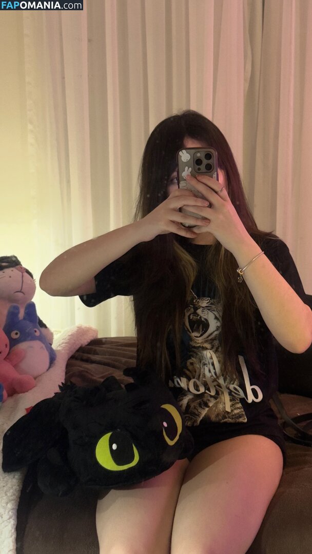 juudtk / juukls Júlia Beatriz Nago OnlyFans  Przeciekłe zdjęcie #133