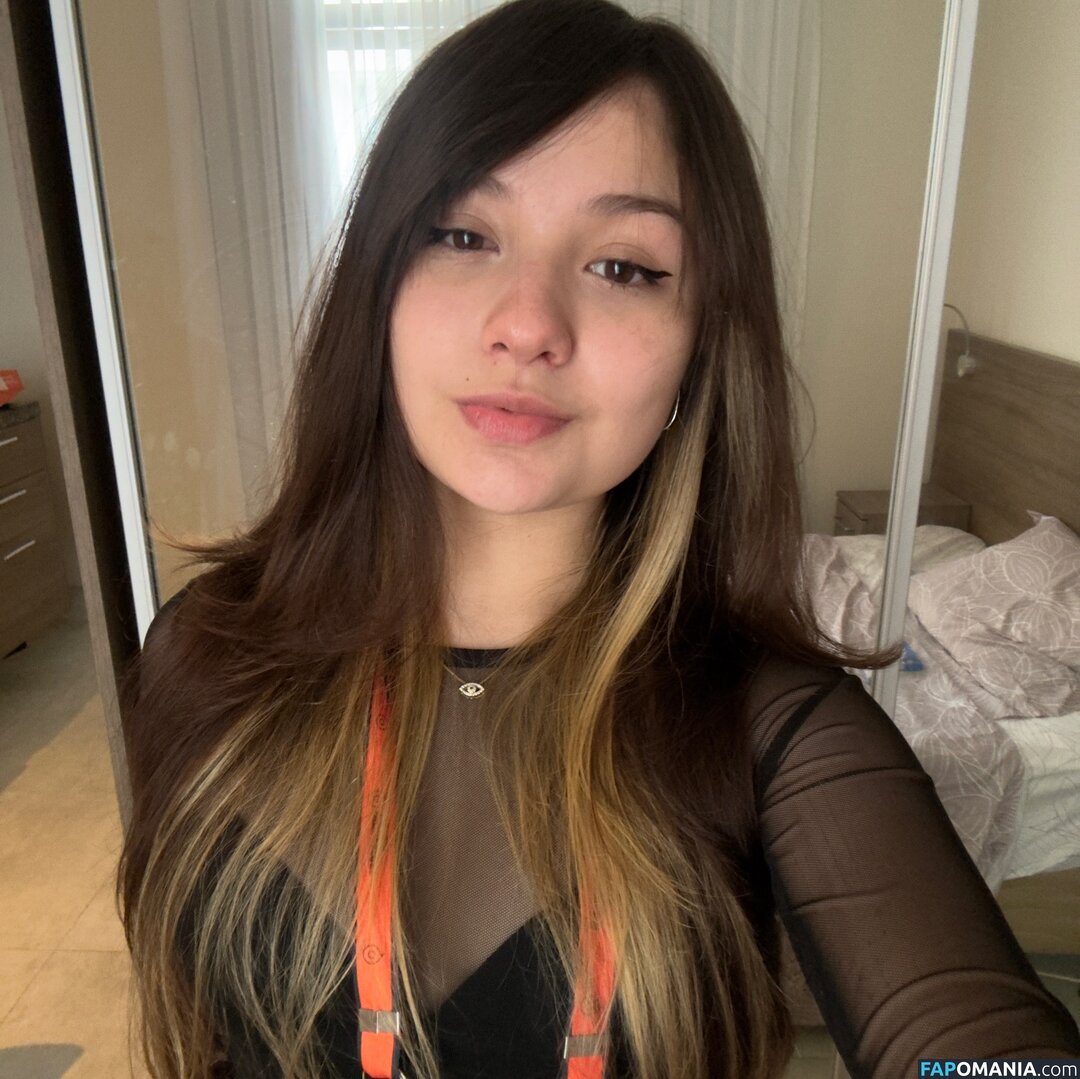 juudtk / juukls Júlia Beatriz Nago OnlyFans  Przeciekłe zdjęcie #137