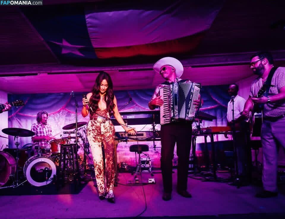 Kacey Musgraves / heavenlyyhazel / spaceykacey Nago OnlyFans  Przeciekłe zdjęcie #35