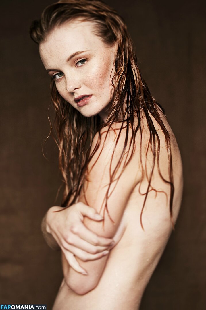 Kacy Hill Nago OnlyFans  Przeciekłe zdjęcie #12