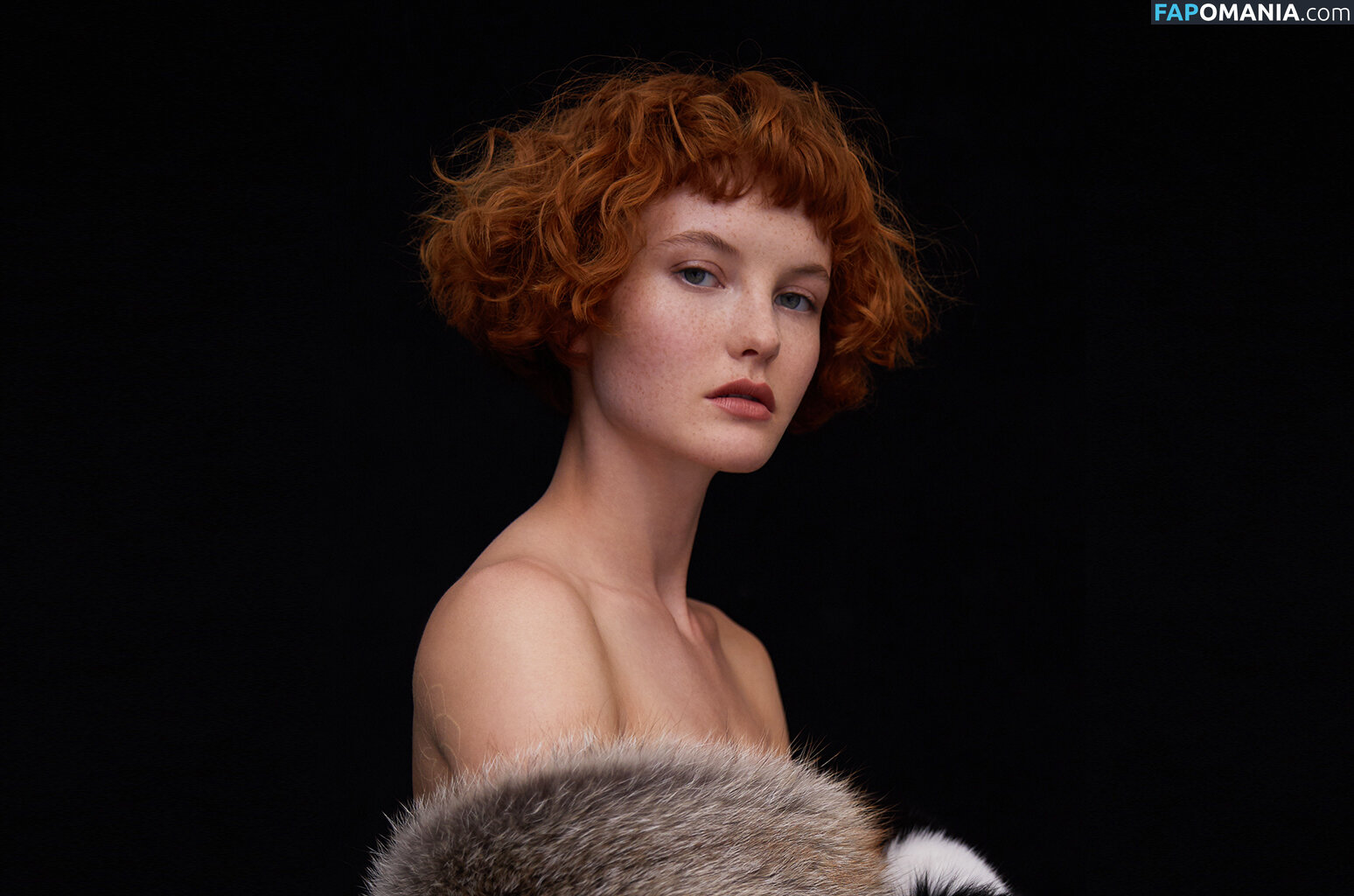 Kacy Hill Nago OnlyFans  Przeciekłe zdjęcie #17