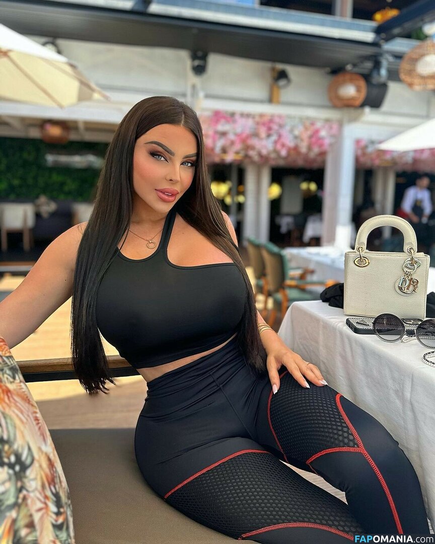 Kahina Sbauty / kahina_sbeauty Nago OnlyFans  Przeciekłe zdjęcie #2
