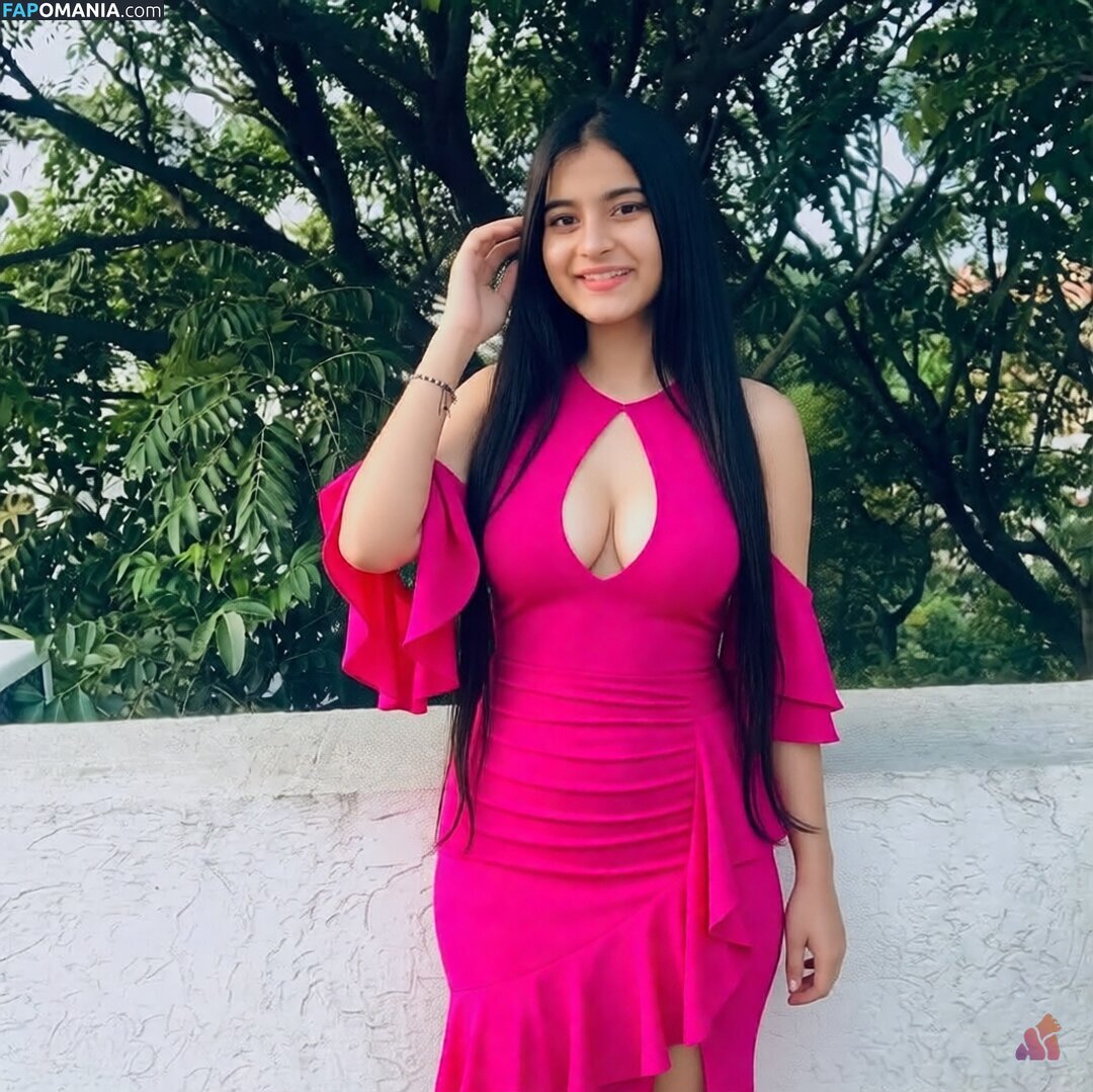 Instagram nudes / Kairavi dayal / kairavi_dayal Nago OnlyFans  Przeciekłe zdjęcie #1