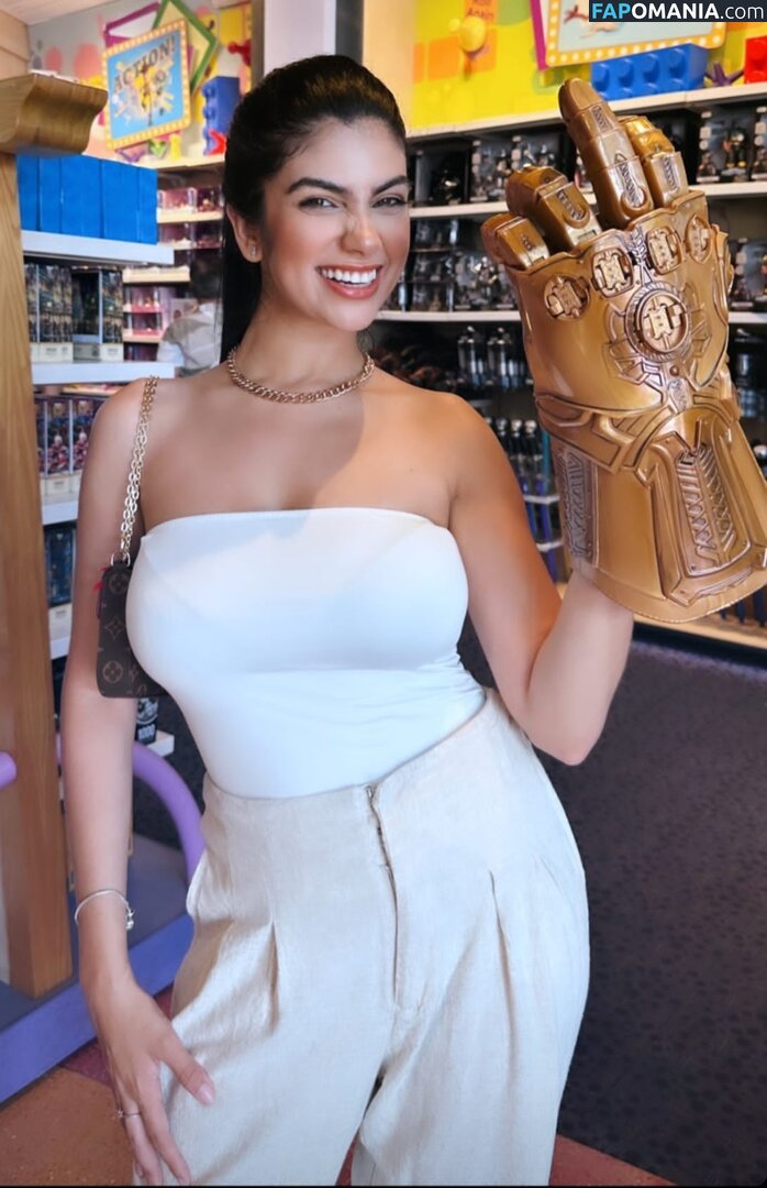 Kami Cosplayer / Kami Ferreira / kamiferreiraoficial / kamilacosplay / kanmi_cos Nago OnlyFans  Przeciekłe zdjęcie #17